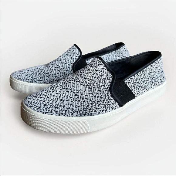 Vince Shoes - Vince Blair Black and White Slip-On Sneakers with Textured Design